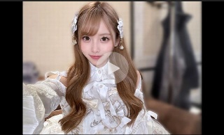 [素人]【顔出し解禁】”フォロワー急増中18歳美女コスプレイヤー”衝...