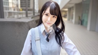 [素人]18歳Fカップ！進学塾CM出演 本物童顔巨乳小タレ...