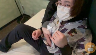 [素人]モデルが不在だったので男性経験の無い女性スタッフをカメリハの...