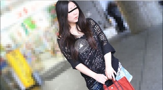 [素人]调查一个天然巨乳入店行窃素人裸体女孩！