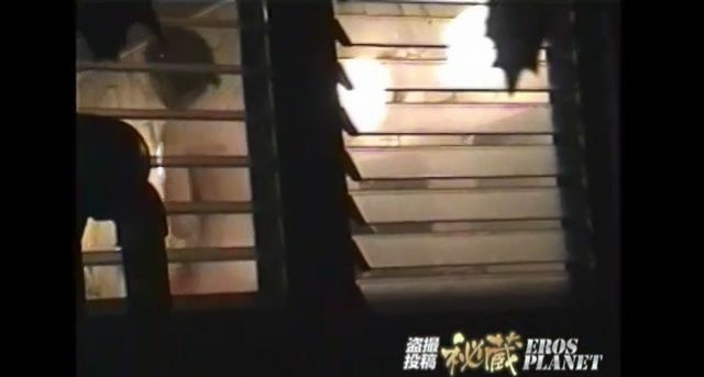 软皮舞！充满可爱女孩的更衣室偷窥视频1 (2023-10-17)