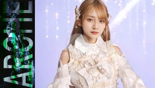 [素人]アイドルになる夢が叶った[あのコ]。念願のライブ衣...