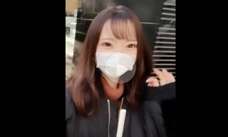 [林愛菜]【完全顔出し】有名コーヒーチェーン美人店員と孕ませ...