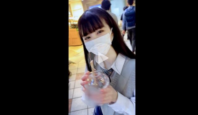 [High quality] CD released: "Currently active 18-year-old E-cup idol" appears in the face. A sex shoot that includes raw creampie that betrays the fans. *You can only see it now - Nanami