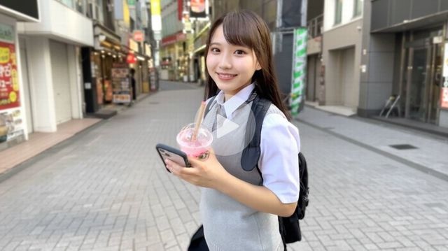 身長143cm Eカップ 名門吹奏楽部18歳。初挿入で全身痙攣・噴水級の潮吹き。事前NG一切なしの最も過激な2連中出し記録 - 素人