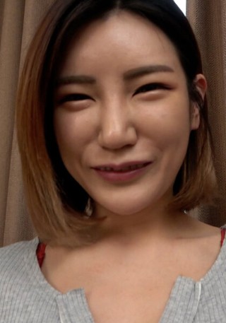 [素人]日本語の上手な韓国素人娘のアランさん。フェラの上目...