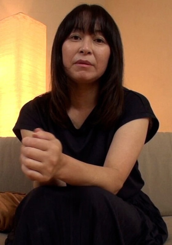 A Fifty-Something Mature Masochistic Barely Exposed Pleasure Fell Into A Super Piss Of An AV Actor Cum SEX!