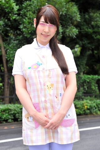 [素人]子供が大好き！どんなときでも笑顔あふれる素人の巨乳お姉さん限...