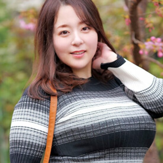 Ikue - 业余成人视频
