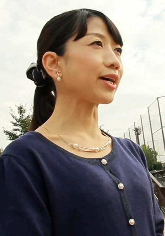 清楚な顔したむっつりヤリマン!?ベッドの上ではMです。と10年ぶりのSEXに期待を膨らませてAVに応募してきた隠れビッチ熟女に激突き中出しSEX!