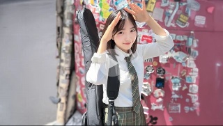 [素人]身長140cm 軽音楽コンテスト本選出場18歳。剛...