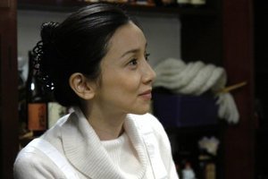 [丸純子]一家小餐馆的女人 柔软的皮肤被弄湿了