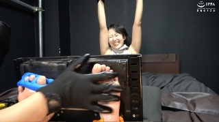 [海埜ほたる]「萤同学因为挠脚而一直在挠痒痒！」 若石实验室 W...