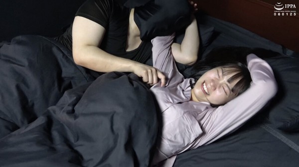 "[F/M, M/F tickling] Tickling flirting in bed with a black-haired girl in pajamas!" Wakashi Lab Vol.022-3 Non Shiraishi