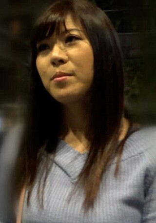 [9999]旦那の女遊びに悶々とする奥様がAV出演でストレス発...