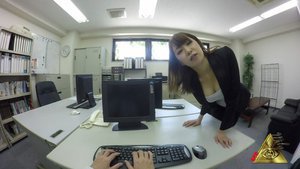 [杉崎絵里奈]【VR】美人OL「杉崎絵里奈」の痴女プレイ 脚コキ...