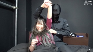 [玉木くるみ]「マッサージくすぐりで笑い悶えながら体がほぐれてい...
