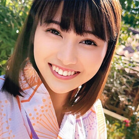Hitomi-业余成人视频