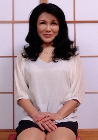 [素人]An ordinary mature woman in he...