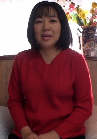 [素人]A 52-year-old mature woman who...