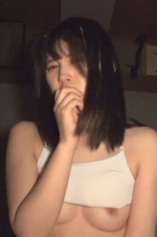 [素人]静音性与美丽的乳房 JK 与色情粉红色乳头